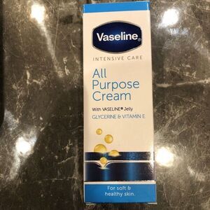 Vaseline Intensive Care Deep Moisture All Purpose Cream with Vaseline‎ Jelly